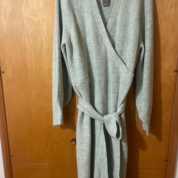 Lane Bryant Soft Sea Green (18/20) V-neck Knit Cozy-core Sweater Dress - Picture 12 of 13